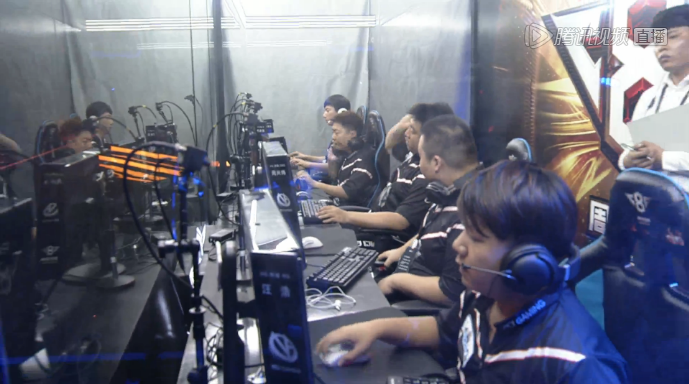 Fnatic 赢得 VCT 2025： EMEA 第一阶段