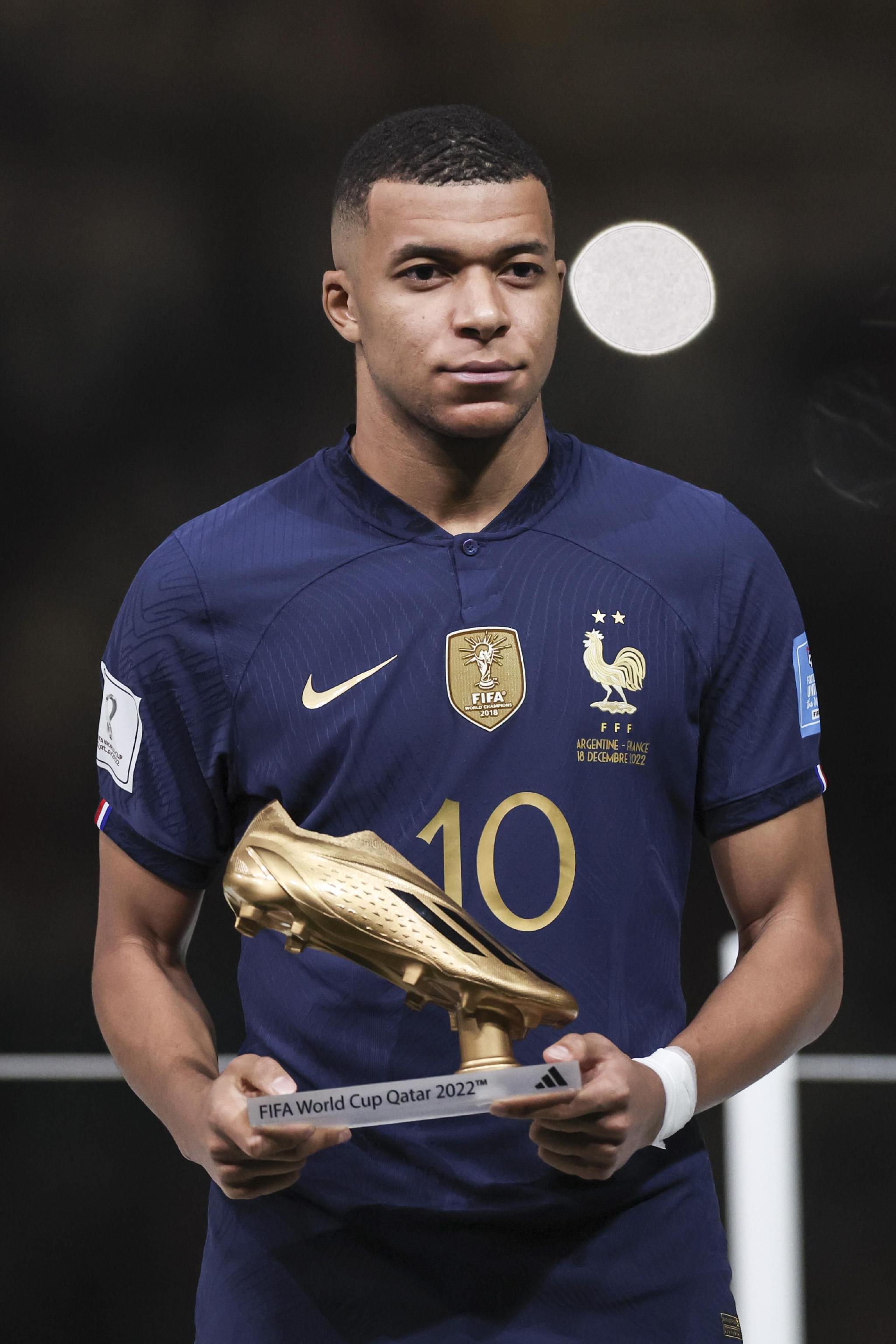 Kakao Viego 完全击败 Leyan ，Qianjue Xiaocaobao 变成了血泵， Puff 战队首先拿到了赛点